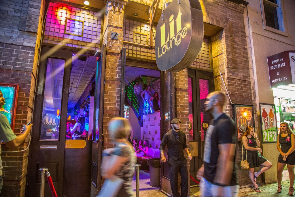 Lit Lounge - 6th Street Austin Bar