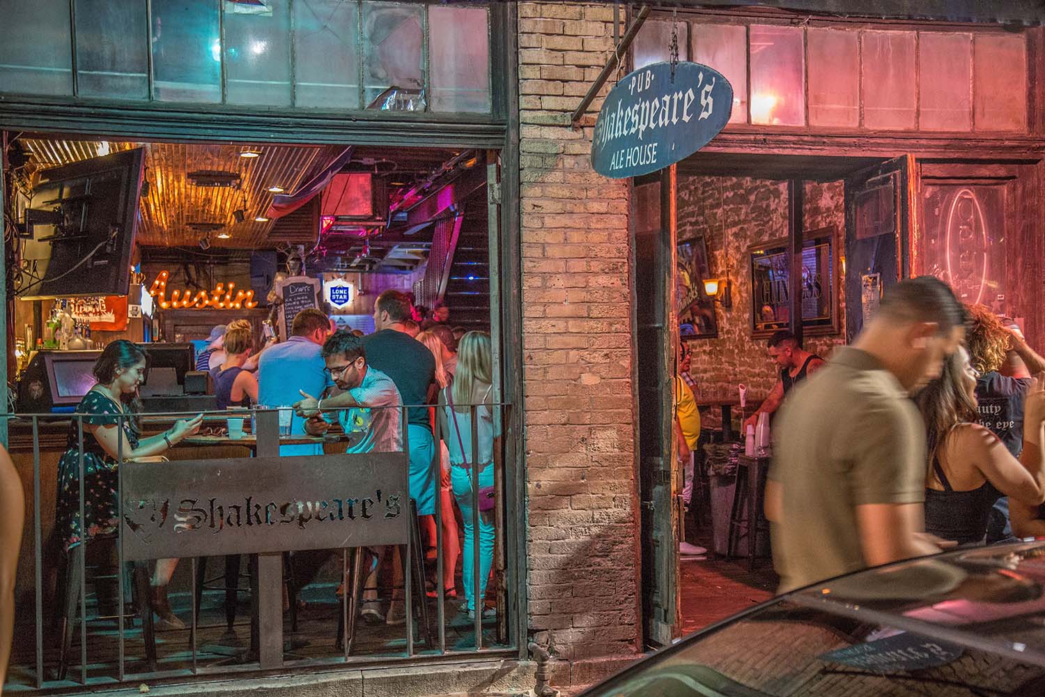 Shakespeare's Pub on 6th Street - One of Austin's favorite Irish Pubs